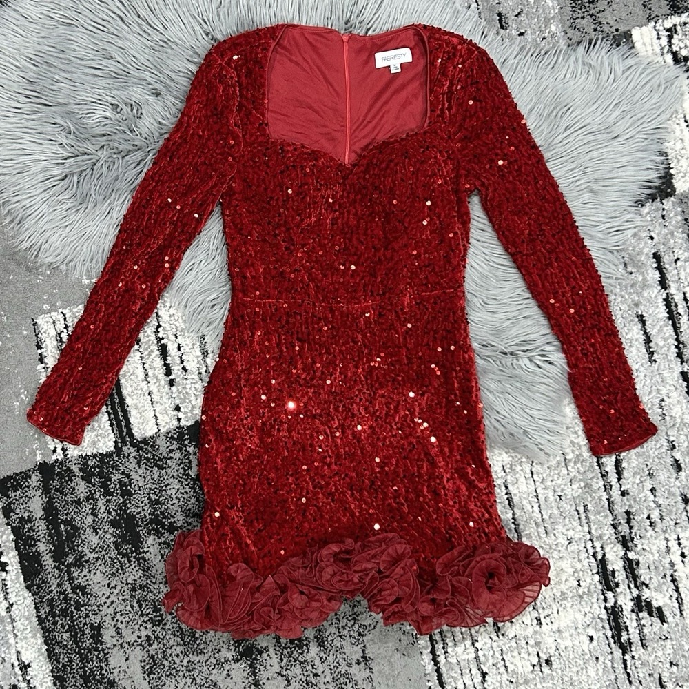 Faeriesty Women's Red Sequin Long Sleeve Mini Dress Size Medium - Picture 5 of 5